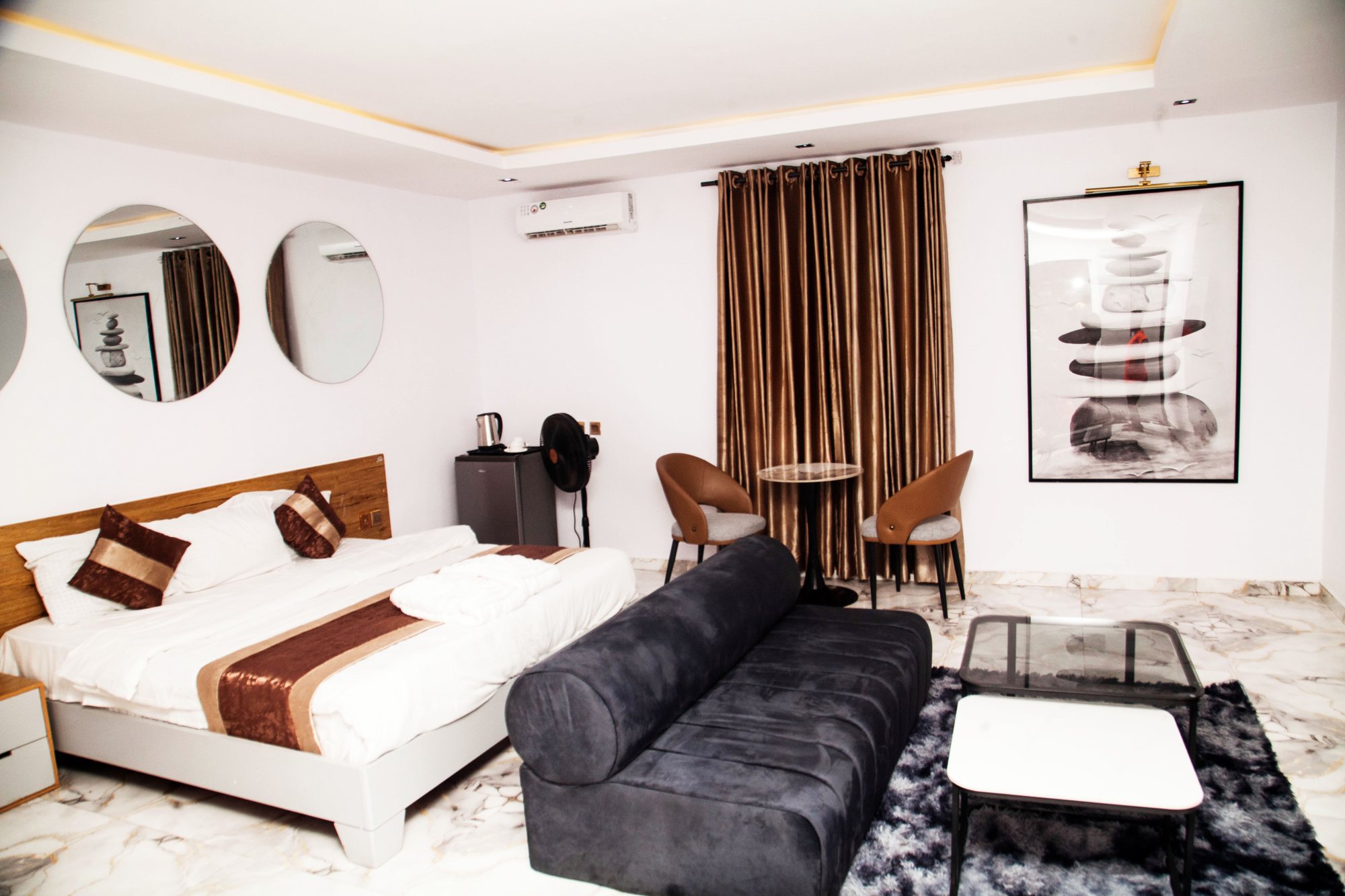 Deluxe Apartment
